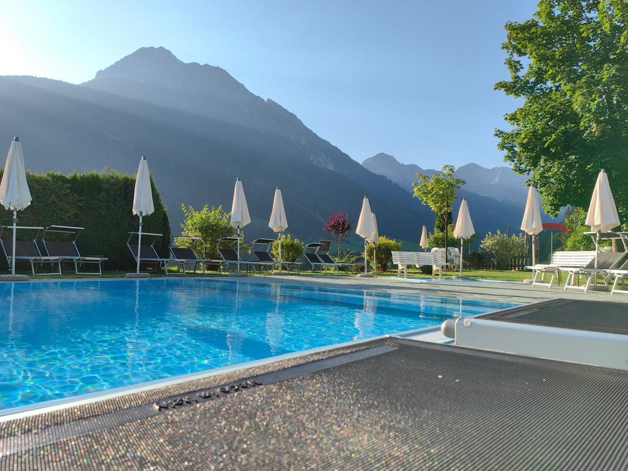 Hotel Angerwirt ไคลนาร์ล ภายนอก รูปภาพ