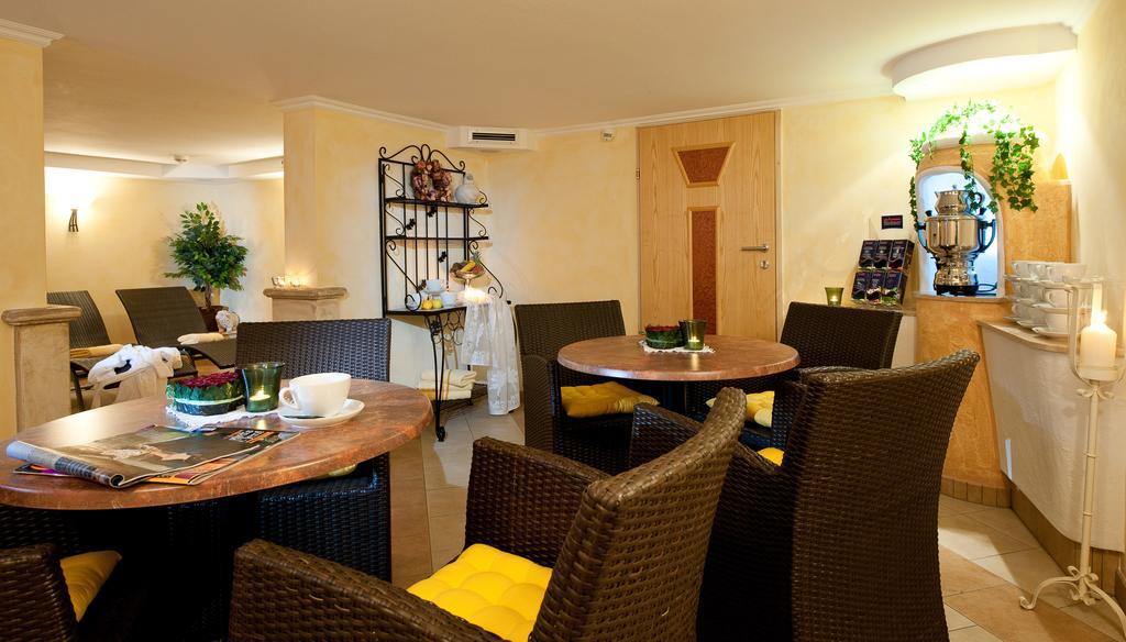 Hotel Angerwirt ไคลนาร์ล ภายนอก รูปภาพ